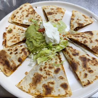Quesadilla Sincronizada Grilled Chicken