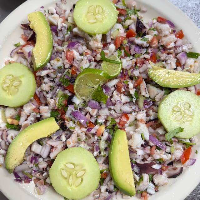 Ceviche De Mixto.