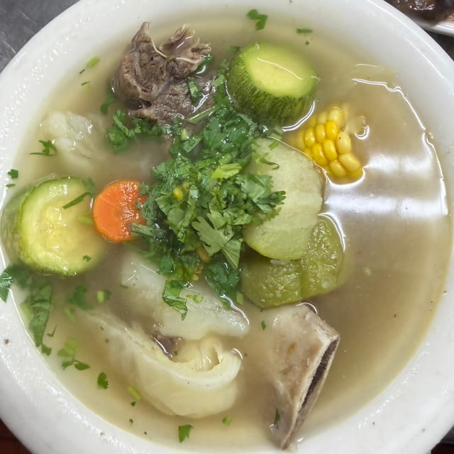 Caldo De Res.